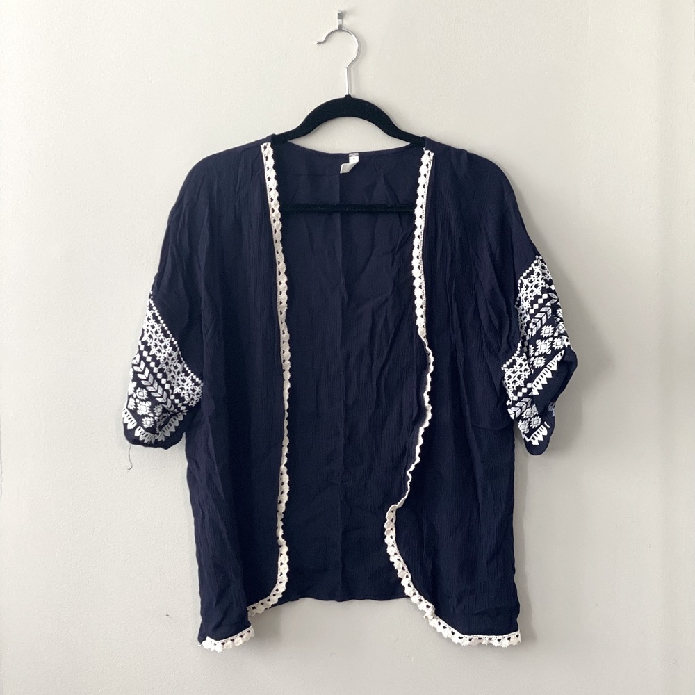 Pinkblush Maternity Navy Embroidered Accent Kimono size small